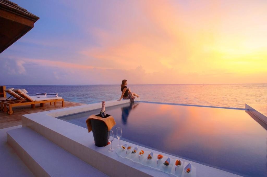 LILY BEACH RESORT & SPA