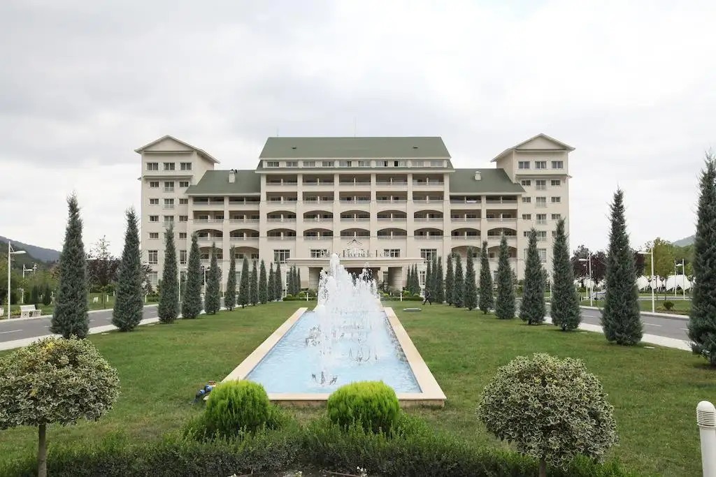 QAFQAZ RIVERSIDE RESORT